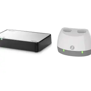 signia tv streamer + charger bundle